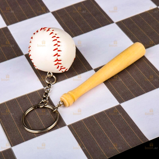 Брелок на ключи «Мяч и бейсбольная бита»