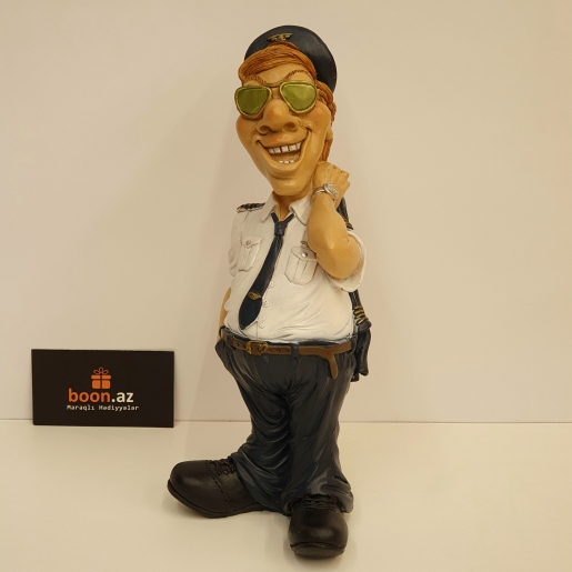 Фигурка - Забавная работа  «Пилот» . Figure Funny work «Pilot» .