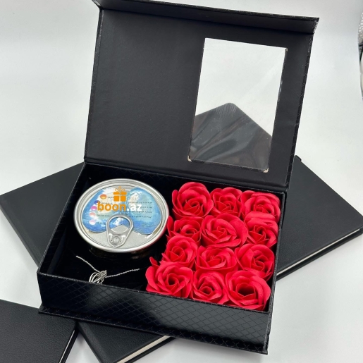 Уникальный набор из жемчуга и мыльных роз