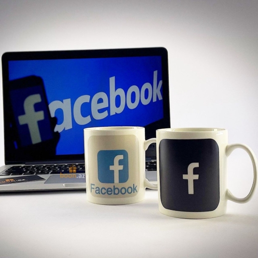 Кружка хамелеон "Facebook"