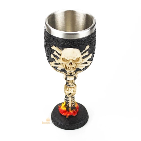 Бокал в готическом стиле "Череп в огне"