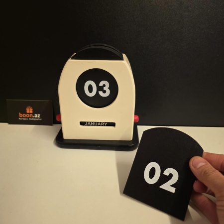 Настольный вечный календарь 