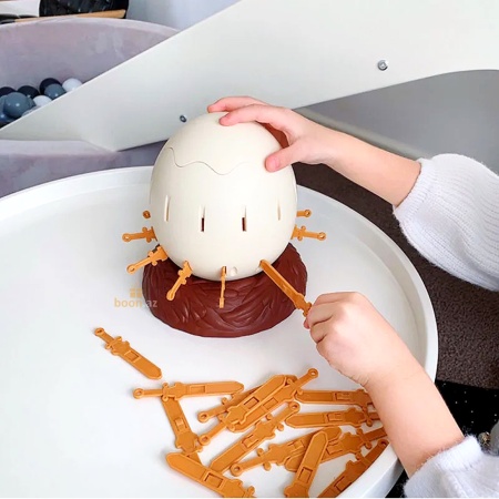 Настольная игра "Меч и Куриное яйцо"