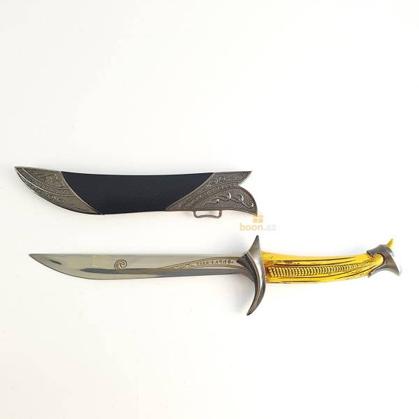Сувенирный кинжал 