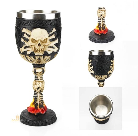 Бокал в готическом стиле "Череп в огне"