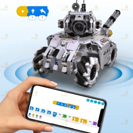 Конструктор CaDA  «Storm Tank» на пульте управления (501 деталей) 