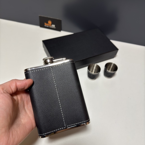 Подарочный набор Jack Daniel’s фляга + 2 стопки