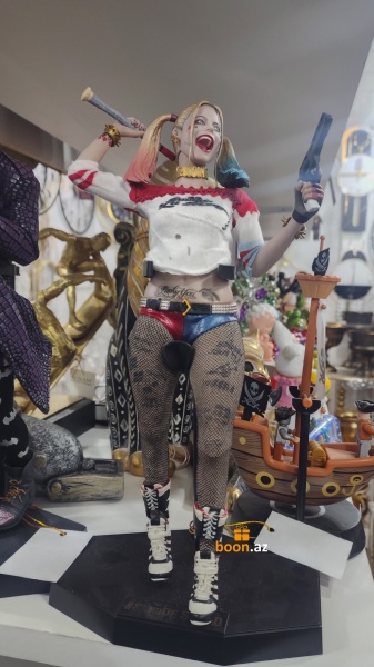 Фигурка Харли Квинн с битой Отряд Suicide Squad Harley Quinn