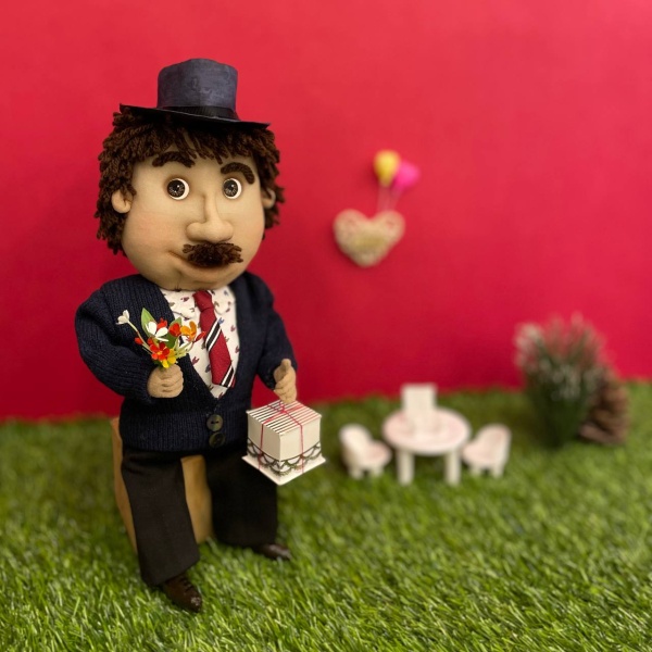 Эксклюзивная кукла "Мужик с подарком" (ручная работа)