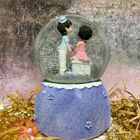 Музыкальный снежный шар с подсветкой «Романтическое свидание» 