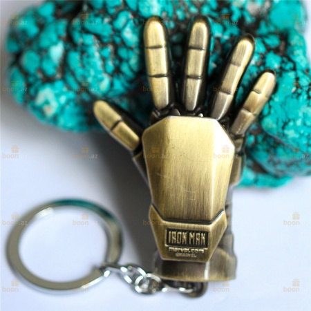 Брелок  рука «IRON MAN» бронз