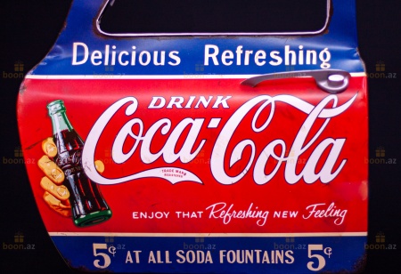 Панно из металла «Дверь авто» в дизайне интерьера