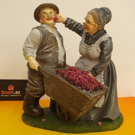 Фигурка декоративная "Бабушка с дедушкой"