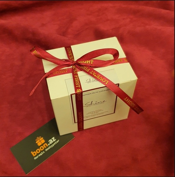 Эклюзивная натуральная свеча (ручная работа) под заказ 