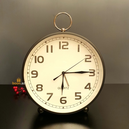 Классические часы с будильником 