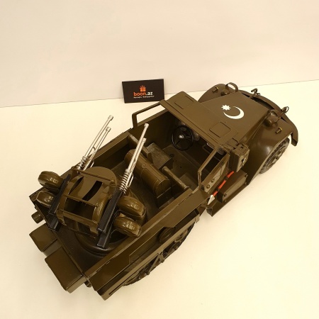 Металлическая военная машина