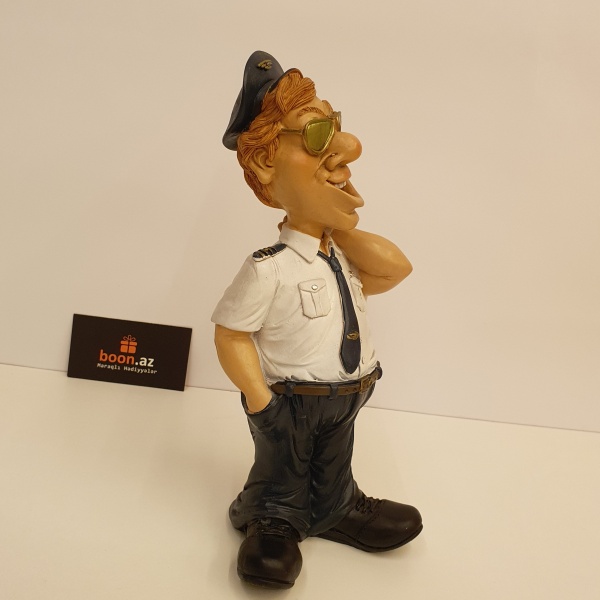 Фигурка - Забавная работа  «Пилот» . Figure Funny work «Pilot» .