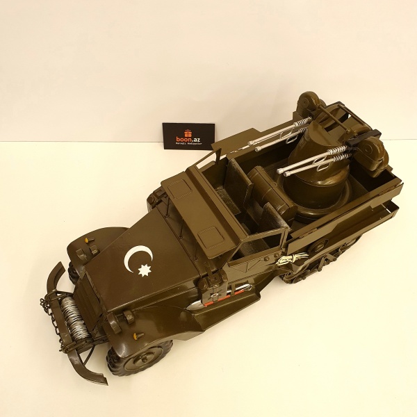 Металлическая военная машина