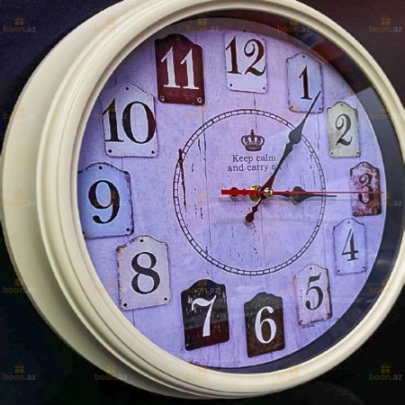 Интерьерные настенные часы.