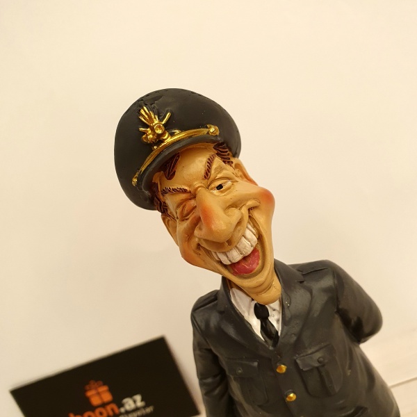 Фигурка "Пилот"