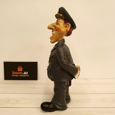 Фигурка "Пилот"