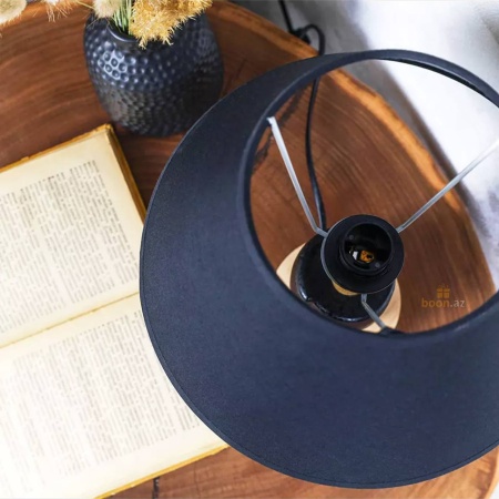 Декоративная настольная лампа 