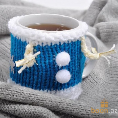 Свитер на чашку «Снегурочка»