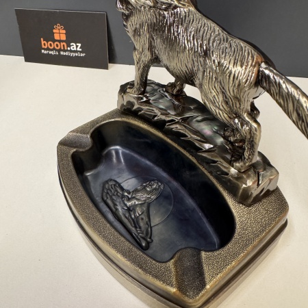 Газовая зажигалка с пепельницей Волк