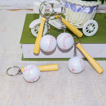 Брелок на ключи «Мяч и бейсбольная бита»
