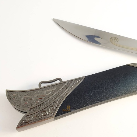 Сувенирный кинжал 