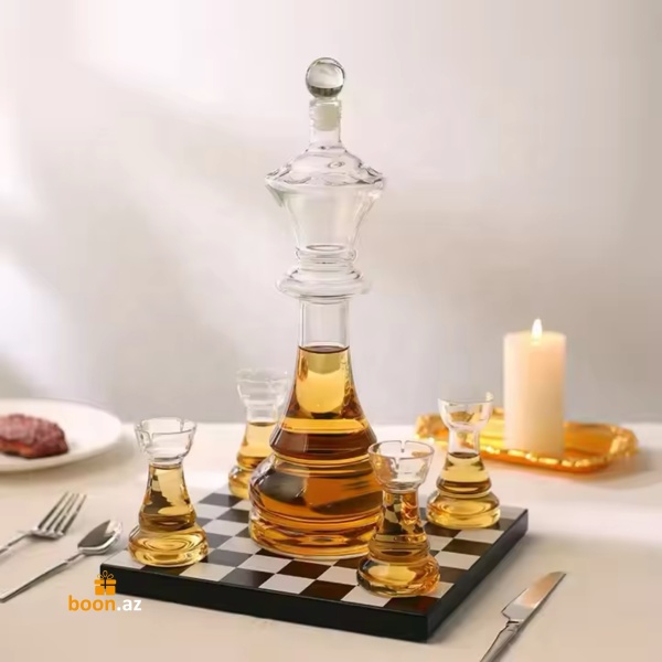Набор для виски и вина "Chess game" на подставке (графин, 4 стакана)