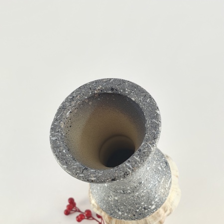 Керамическая ваза 