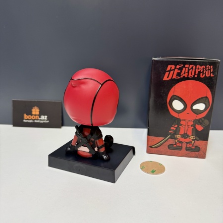 Авто аксессуар Дэдпул  Deadpool (качает головой)